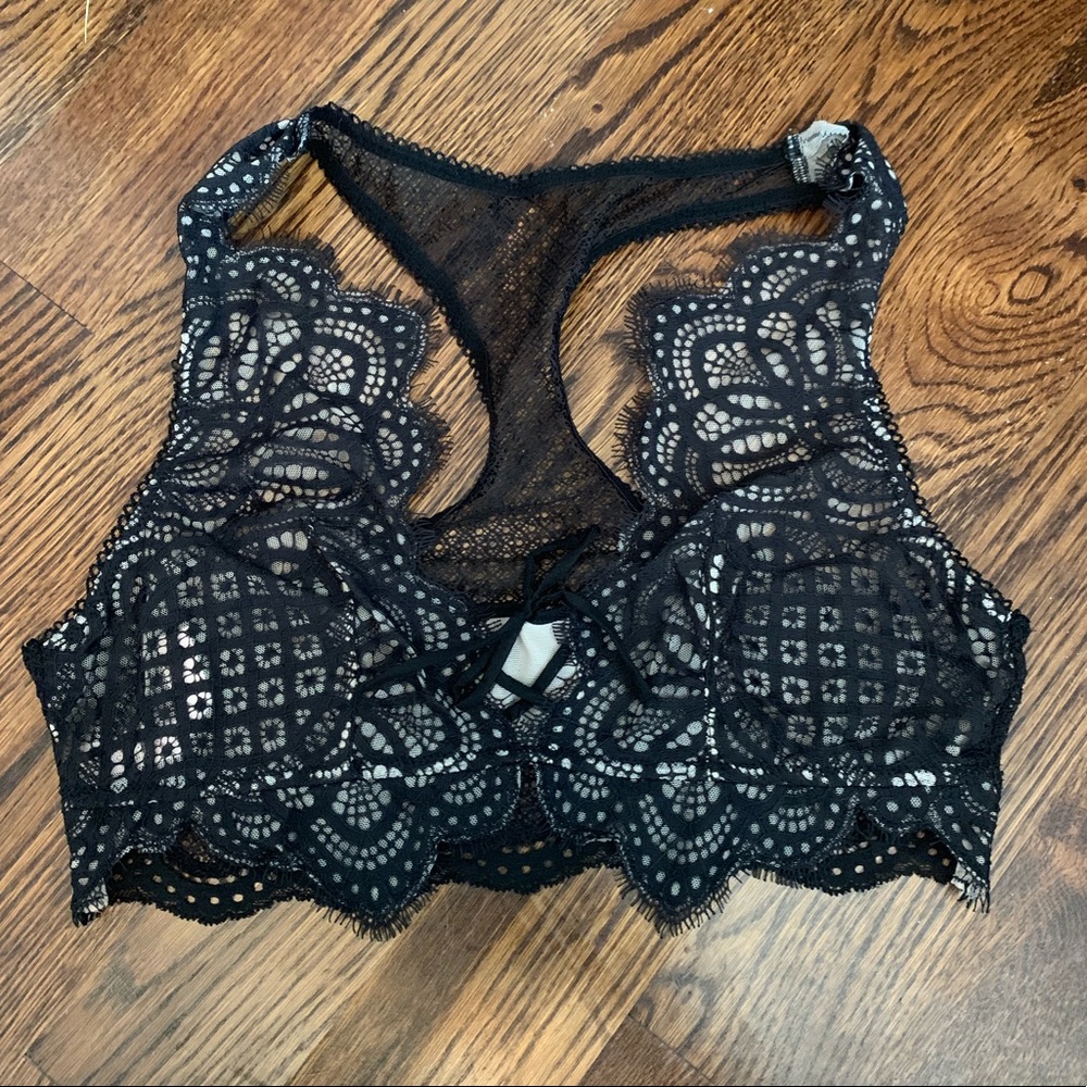 VS Black Lace Bralette